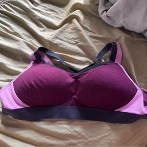 Sports bra 34DD